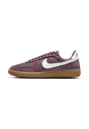 Nike Sportswear, WMNS NIKE FIELD GENERAL - Matalavartiset tennarit - tattoo gum dark brown sail