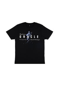 T-shirt in cotone nero con un design grafico di una figura oracolare, con testo bianco in grassetto che recita "ORACOLO Misterioso" e ulteriore testo sottostante.