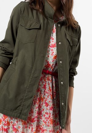Lichte jas - olive