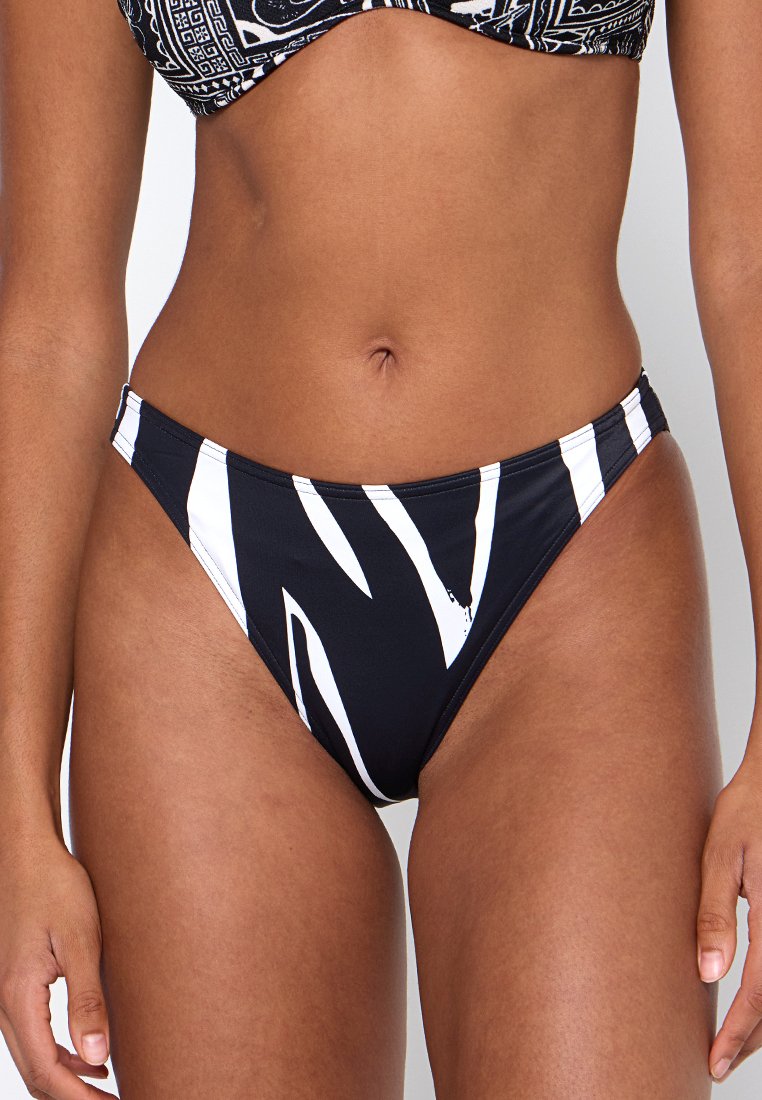 Triumph Bikinibroekje wit Triumph Bikinibroekje wit