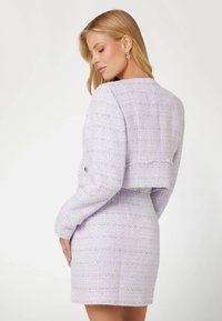 Guess CROP - Žakete - lila