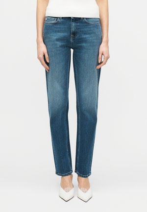 FIANCE SLOUCHY - Karcsúsított farmerek - yser