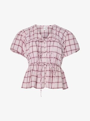 Peplum-bluse med korte ærmer i lyserød og hvid plaidmønster. Har en knytning foran, samlinger ved taljen og blødt bomuldsstof.