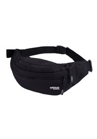 Schwarze Nylon-Bauchtasche mit einer geschwungenen Form, die über zwei mit Reißverschluss versehene Fächer, einen verstellbaren Gurt und ein Etikett mit der Aufschrift "spitzbub STUDIOS" verfügt.