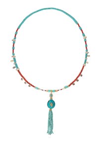 Collier en perles turquoise et rouge avec des accents dorés, comportant un pendentif central en turquoise et un pendentif à frange de petites perles turquoise.