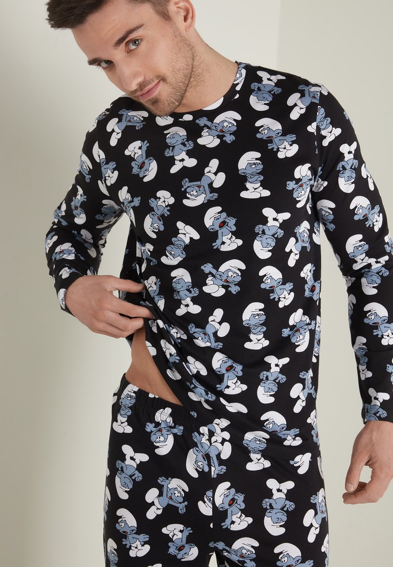 Herren Pyjamas | Tezenis SET Nachtwäsche Set schwarz black smurfs print/schwarz meliert - GJ75695 Herren Pyjamas | Tezenis SET Nachtwäsche Set schwarz black smurfs print/schwarz meliert - GJ75695