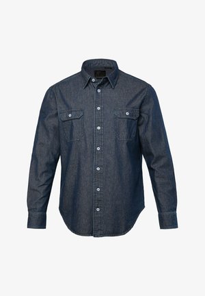 Granatowa koszula dżinsowa z długimi rękawami, zapinana na guziki, z dwiema kieszeniami na piersi oraz spiczastym kołnierzykiem. Posiada gładką fakturę i nie ma widocznych wzorów.