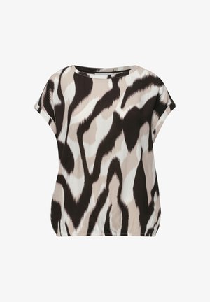 Blusa de manga corta con corte holgado y estampado abstracto de animales en negro, beige y blanco sobre tela lisa.