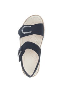 Zwarte suède sandal met twee brede banden, zilveren gespen en een gestructureerde beige binnenzool. Kurk-achtige zool met een lichte rand.