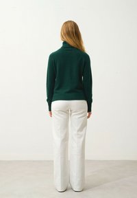 Authentic Cashmere COL ROULÉ - Jersey de punto - cypress