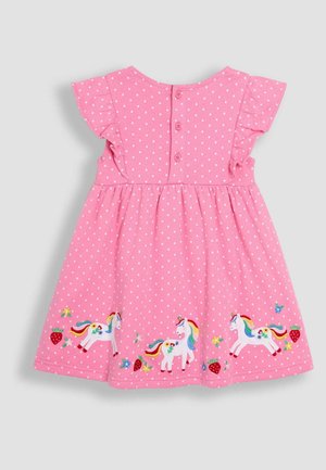 Vestido de algodón rosa con lunares blancos, mangas abullonadas, botones en la espalda y unicornios y fresas bordados en el dobladillo.