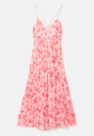 Rochie midi roz cu imprimeu floral, cu bretele subțiri, textură pliată, material ușor și decolteu adânc în V. Prezintă un model moale, estompat.