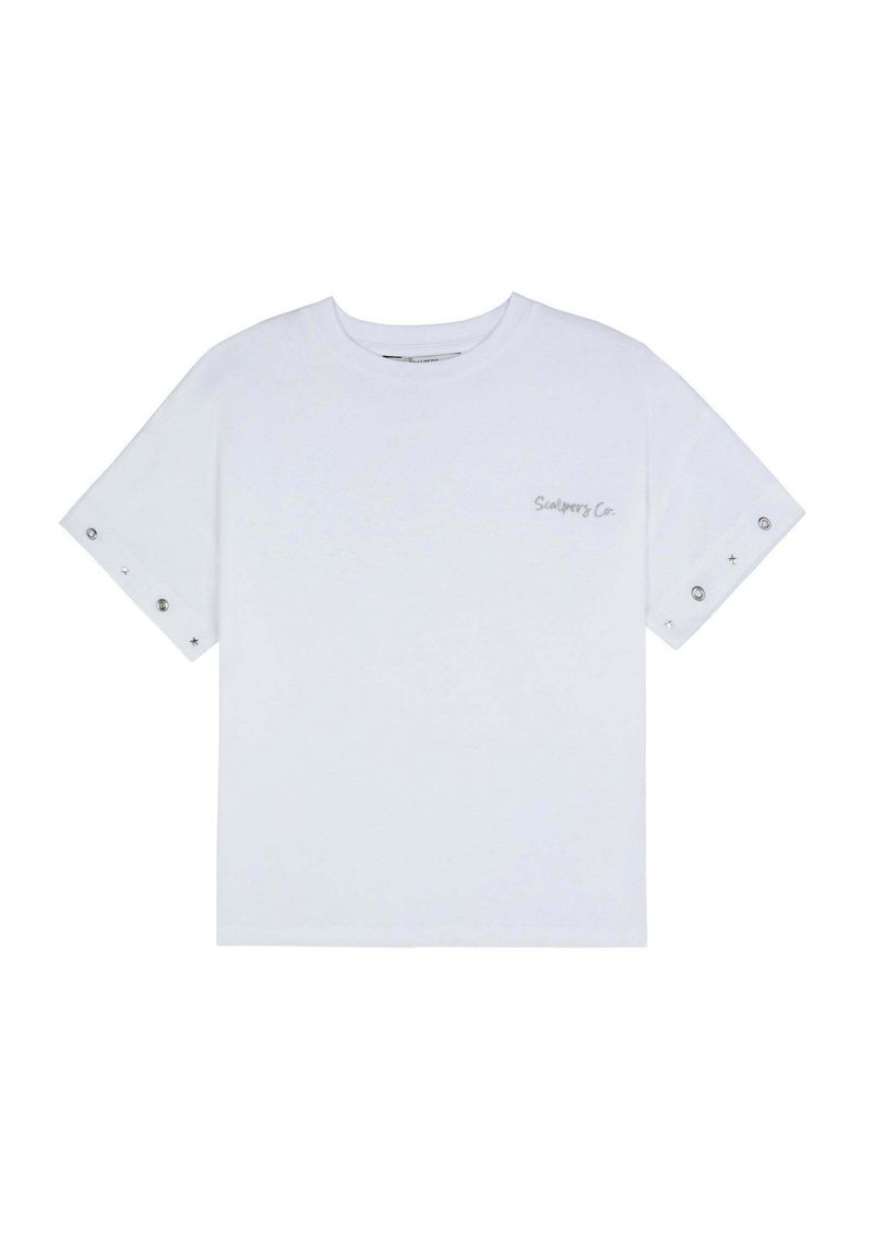 T-shirt en coton blanc avec des manches courtes et des boutons pressions argentés. Logo subtil imprimé sur la poitrine. Design simple et épuré.