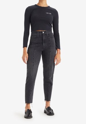 Jeansy damskie mom fit