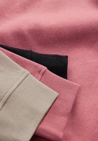 THE SET 3 PACK RELAXED CREW NECK - Ikdienas džemperis - navy blue taupe brown rose pink