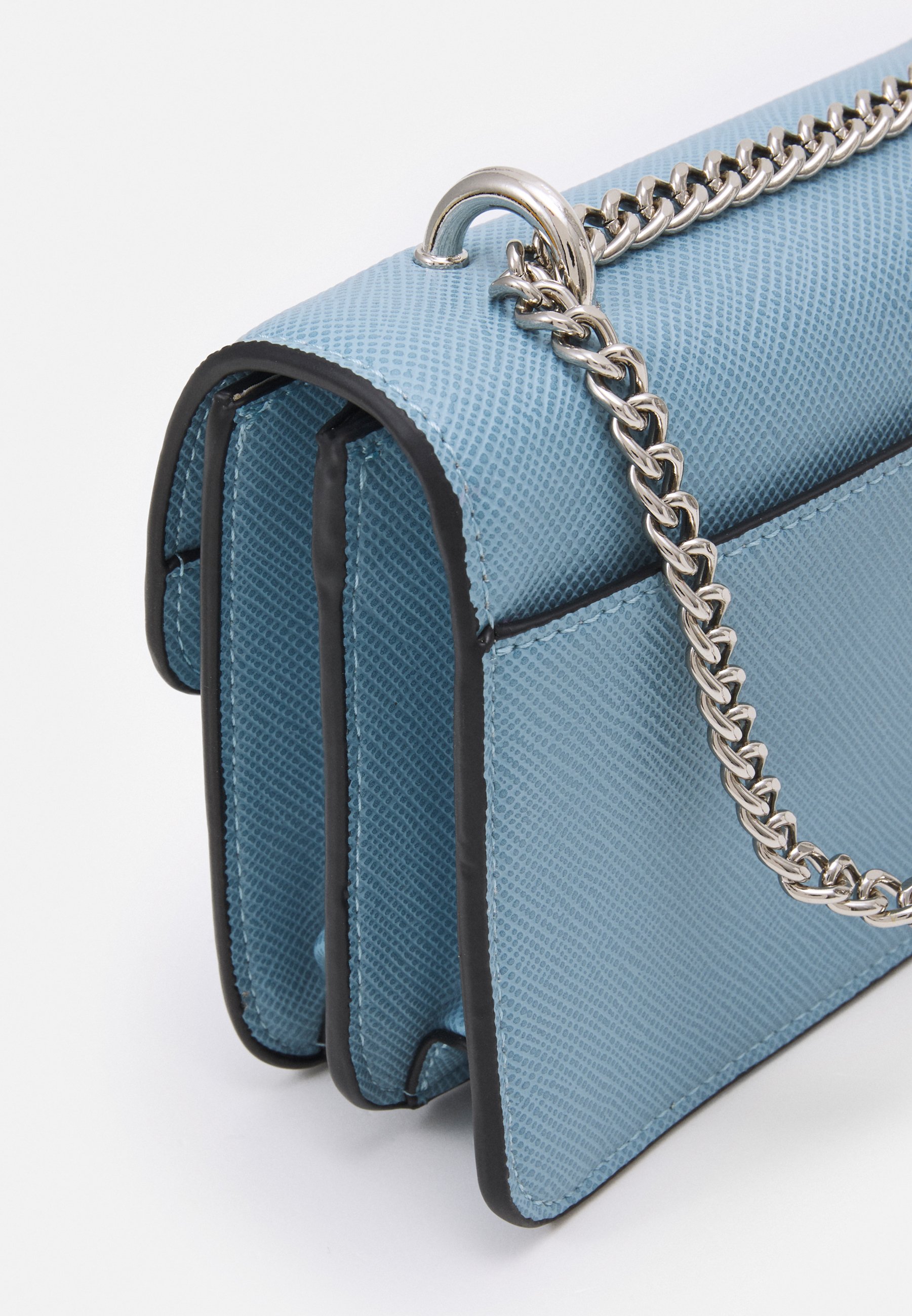 steve madden light blue purse