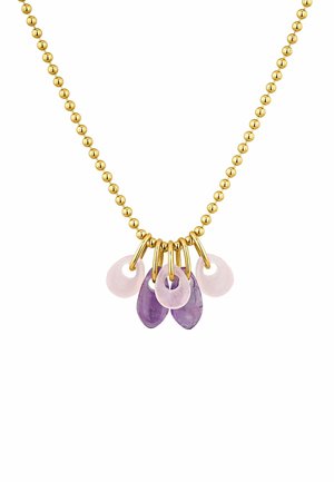 Collar de cuentas doradas que presenta cinco charms colgantes: dos piedras en forma de lágrima moradas y tres piedras redondas rosas, cada una unida por pequeños anillos.