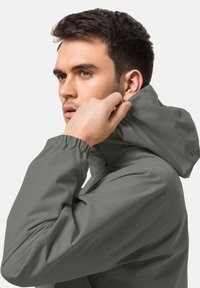 Jack Wolfskin STORMY POINT 2L JACKET - Regenjas - gecko green
