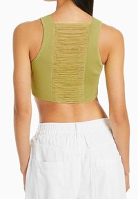 Bershka Linne - evergreen