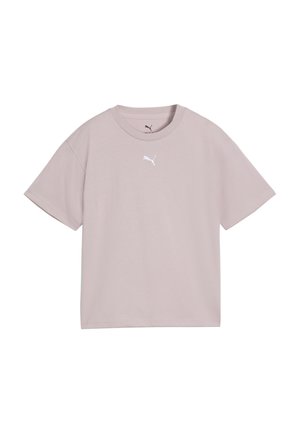 T-shirt Puma malva chiaro a maniche corte con girocollo e piccolo logo bianco Puma al centro del petto.