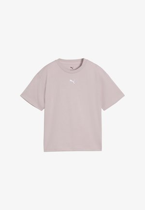 T-shirt Puma malva chiaro a maniche corte con girocollo e piccolo logo bianco Puma al centro del petto.