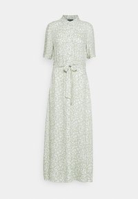 Vestuário com padrão floral em verde e branco, com mangas curtas, gola abotoada e cintura com laço. Feito de tecido leve com um design fluido.