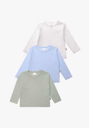 Drei Langarmshirts in Weiß, Hellblau und sanftem Grün. Rundhals mit Druckknöpfen; aus glattem, weichem Stoff.