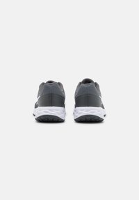Nike Performance Obuwie do biegania treningowe