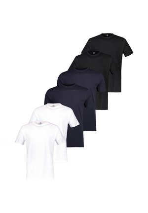 Seks enkle T-shirts med rund hals i sort, mørkeblå og hvid, arrangeret i en forskudt lodret stak på en hvid baggrund.