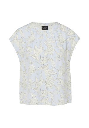 Lichtblauwe damesblouse met korte mouwen en crèmekleurig bloemen-paisleypatroon, ronde halslijn met een kleine plooi aan de voorkant.