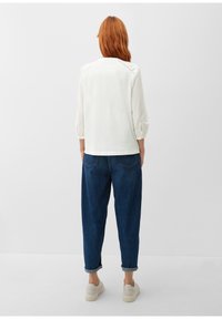 s.Oliver LONGSLEEVE MIT SPITZEN-DETAILS - Blouse - ecru