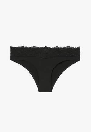 Czarne stringi z koronkowym wykończeniem w pasie. Materiał wydaje się gładki o miękkiej fakturze.