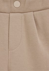 WE Fashion BLUE RIDGE - Tygbyxor - beige