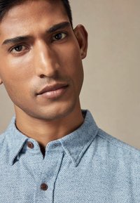 Next BRUSHED TEXTURE LONG SLEEVE-REGULAR FIT - Pluus - light blue