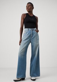 Diesel 1996 D-SIRE - Wide leg - 01