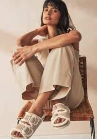 Next FOREVER COMFORT - REGULAR FIT - Papucsok - neutral