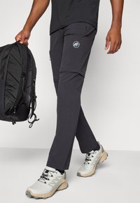 Mammut RUNBOLD ZIP OFF PANTS MEN - Hlače za na prostem - black
