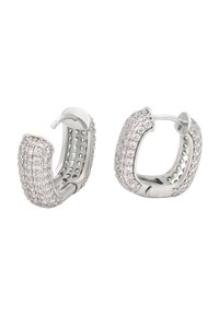 Maži sidabriniai auskarai su daugybe eilučių skaidrių blizgučių kristalų, turintys užsegimą su vyrišku uždarymu.