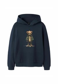 Granatowy hoodie z grafiką na przodzie przedstawiającą niedźwiedzia w hoodie. Wykonany z miękkiego materiału, posiada kieszeń kangurkę i ściągacze przy mankietach.