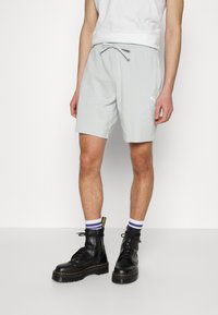 Puma CLASSICS - Jogginghose - platinum gray