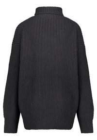 Svart grovstickad tröja med hög krage, ribbat mönster och oversized passform. Långa ärmar har breda manschetter och sänkta axlar.