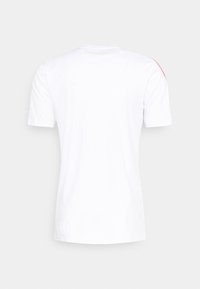 adidas Performance SQUAD 21 - Trükipildiga T-särk - white