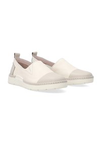 Slip-on boty z světle béžové kůže, s kontrastním šedým špičkou a texturovanými akcenty na patě, s pružnou bílou podrážkou.