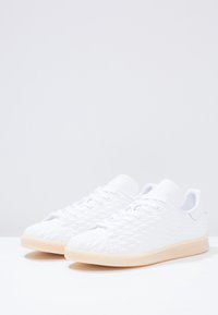 adidas Originals Tenisky - white