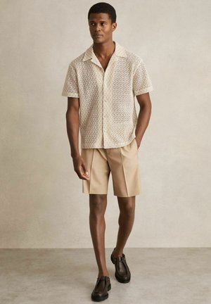 Reiss REGULAR FIT-STERLING CUBAN-COLLAR - Majica - oatmeal