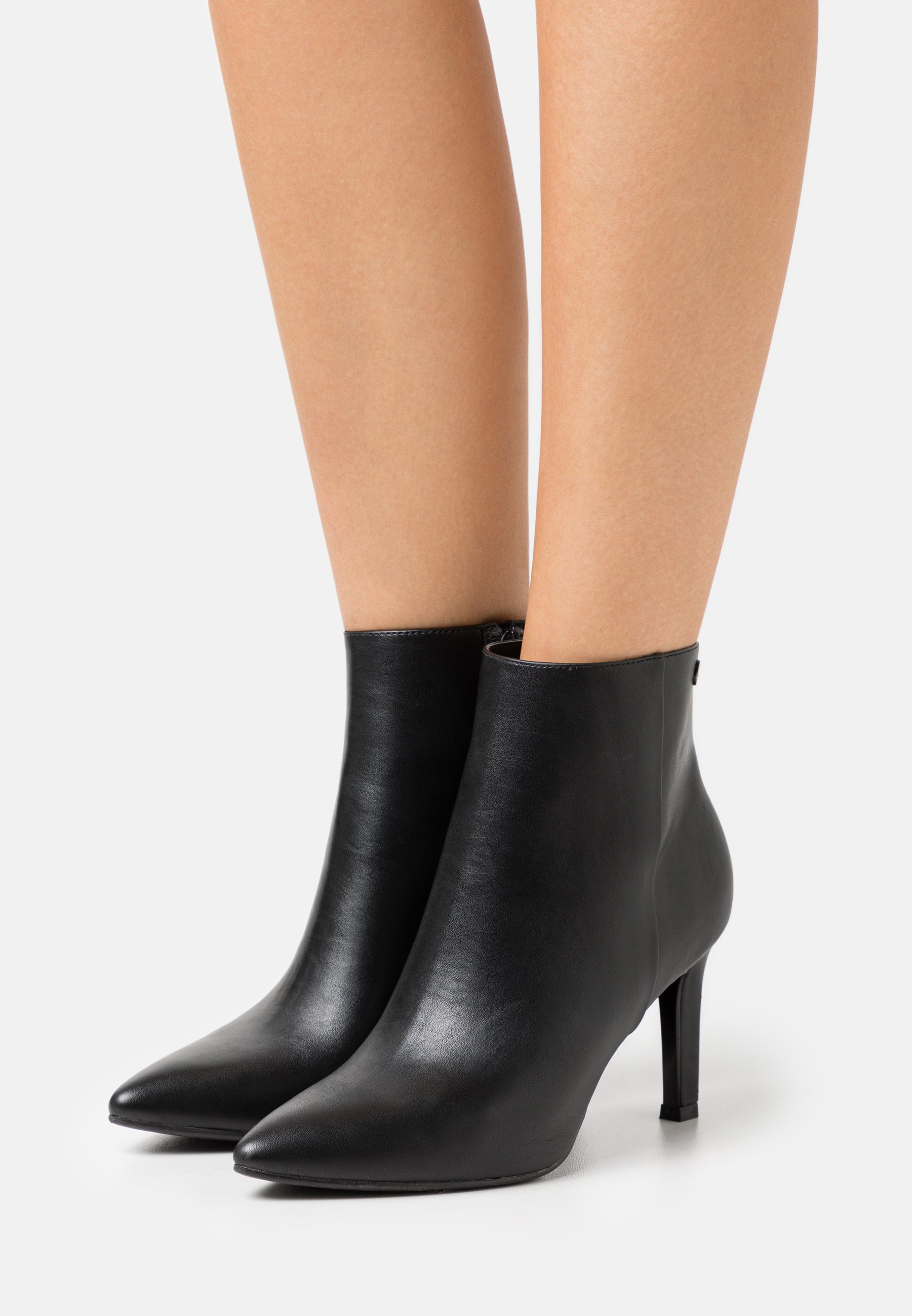 Enkellaarsjes sale | Kortingen tot 70% | Fashionchick