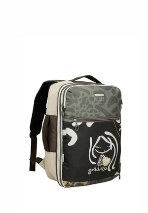 Zaino rettangolare con più scomparti con cerniera, toni beige e oliva, tasca frontale con illustrazione stilizzata di una ragazza sorridente e scritta "dea".