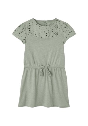 Hellgrünes Kurzarmkleid mit floraler Spitze am Ausschnitt, geraffter Taille und Tasselband vorne.