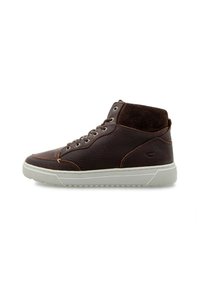 Bruine leren en suède hoge sneakers met een grijze rubberen zool, vetersysteem en contrasterende stiksels. Gladde textuur en modern ontwerp.