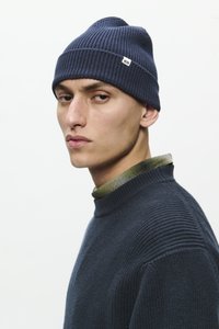 Unselected, salute